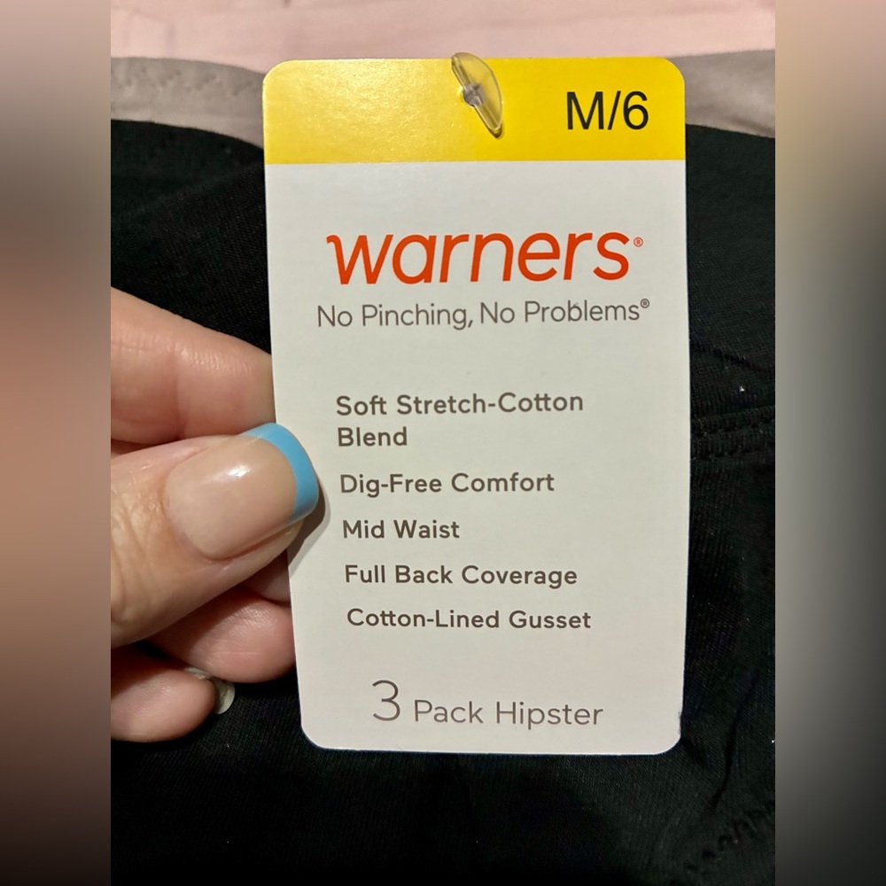 Warner's 3-Pack Hipster Briefs - Black, Gray, Light Pink - Picture 2 of 3